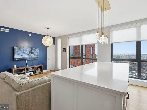 1211 Van St SE #1313, Washington, DC 20003