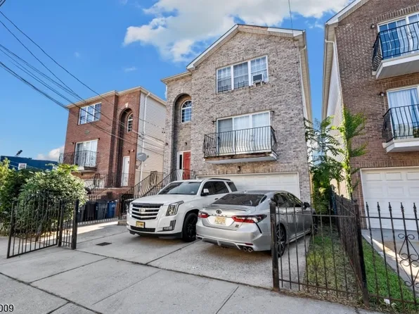 49 Seabury St #1, Newark, NJ 07104