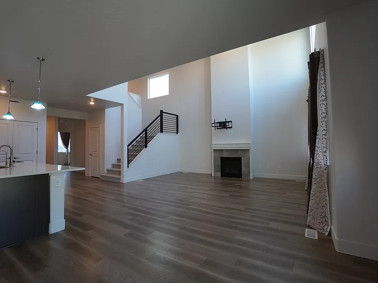 245 E Caldera St — Photo 25