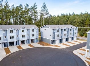 945 NW Heller Street #C1, Oak Harbor, WA