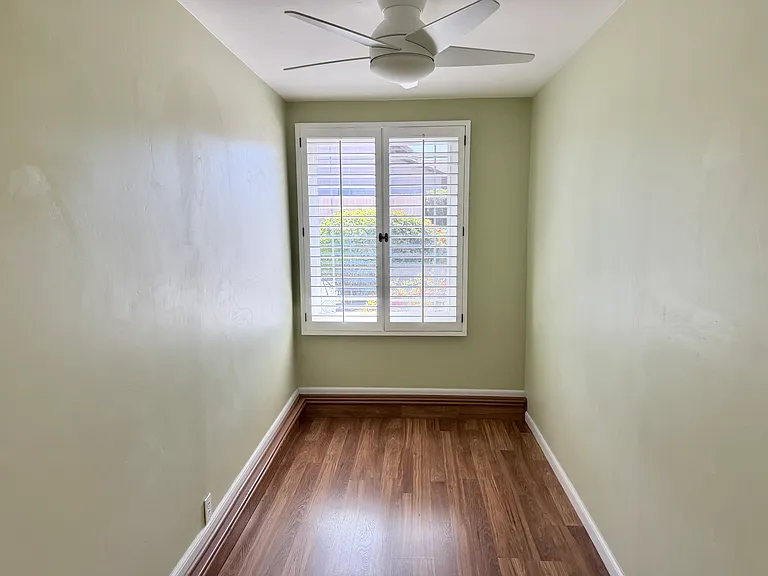 2134 Merlyn Pl — Photo 25