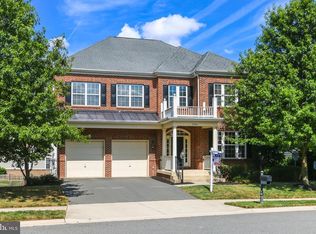 23146 Woolsey Dr, Ashburn, VA 20148