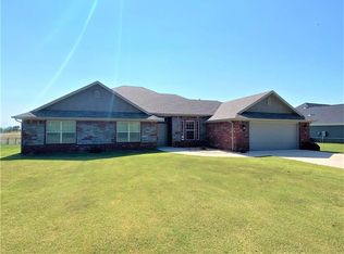 18125 Ridge Rd, Gravette, AR 72736