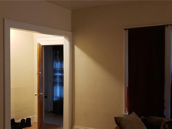 5th image of 1061 E 146th St