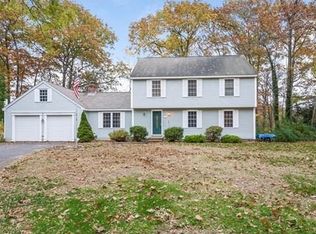 215 Bolton Rd, Lancaster, MA 01523