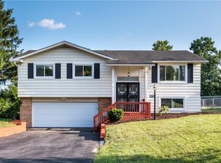 22320 Sandalwood Rd, Bedford Heights, OH