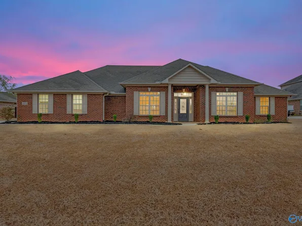 13058 Covington Dr, Athens, AL 35613