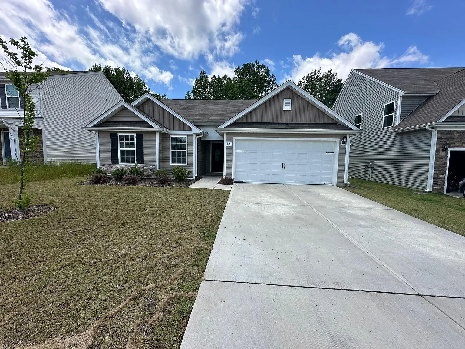 3 bed, 1506 sqft, $1,895 — Photo 1