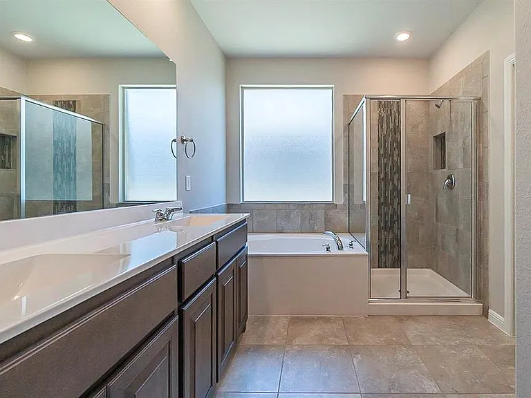 16141 Bronte Ln — Photo 13