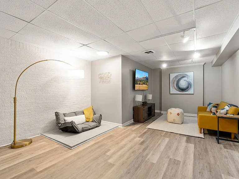 1207 Timbers Ln — Photo 30