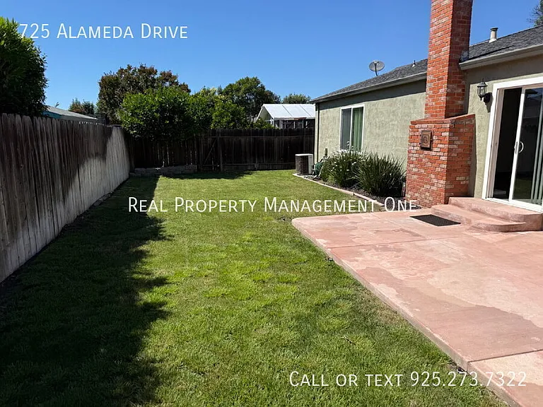 725 Alameda Dr — Photo 19