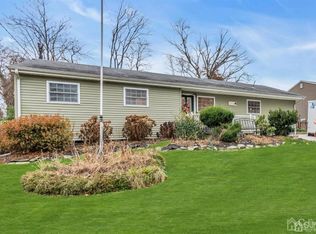 17 Temple Rd, Parlin, NJ 08859