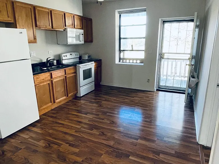 3250 W Flournoy St #2 — Photo 7