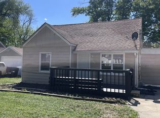 7008 SW 15th St, Des Moines, IA 50315