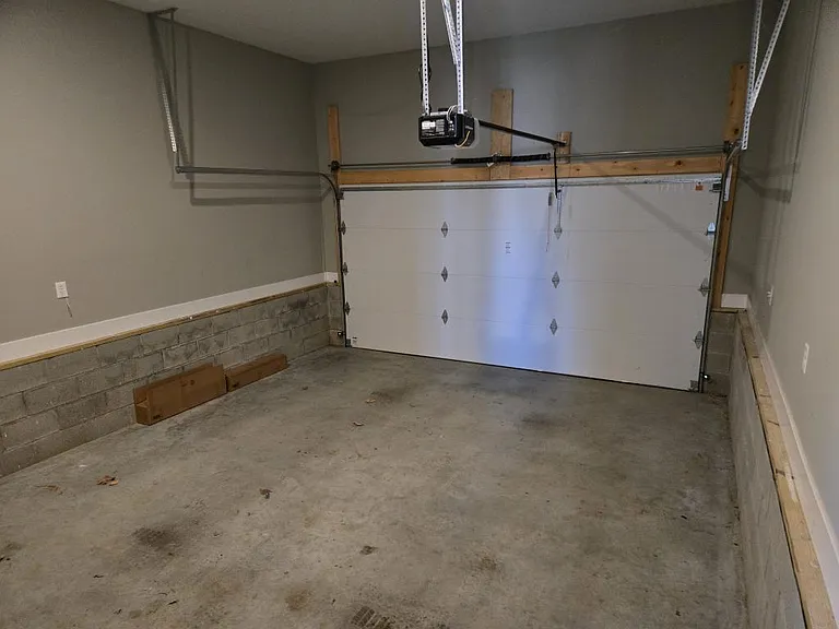 414 Oak St — Photo 34
