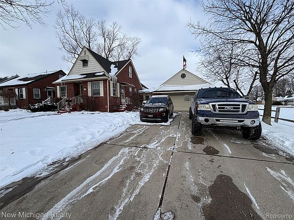 2nd image of 623 Maywood Ave