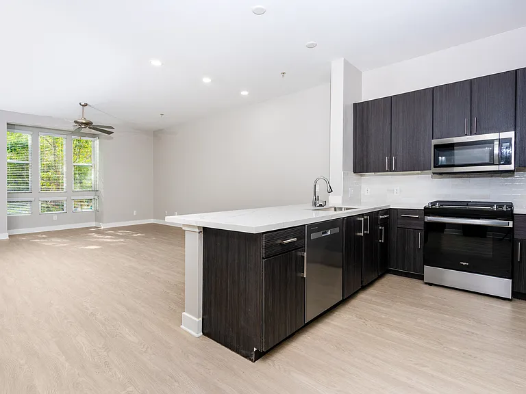 Paladia Luxury Apartments — Photo 113