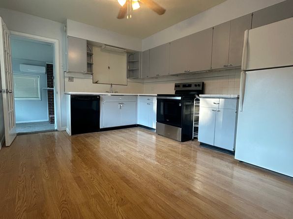 1988 S Broadmoor St