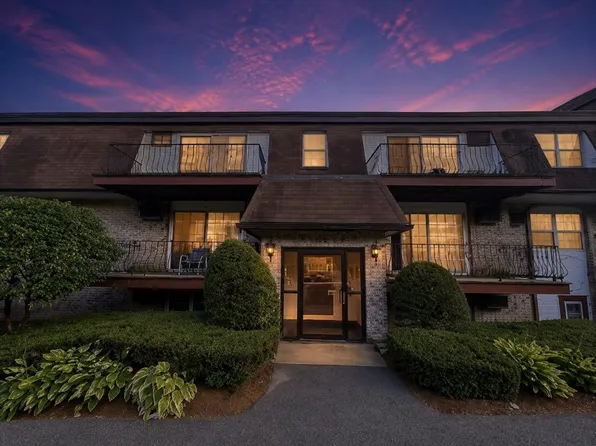14 Williamsburg Ct Unit 1, Shrewsbury, MA 01545