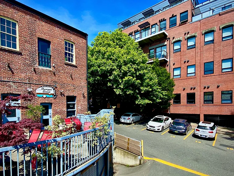 595 Pandora Ave #203 — Photo 27