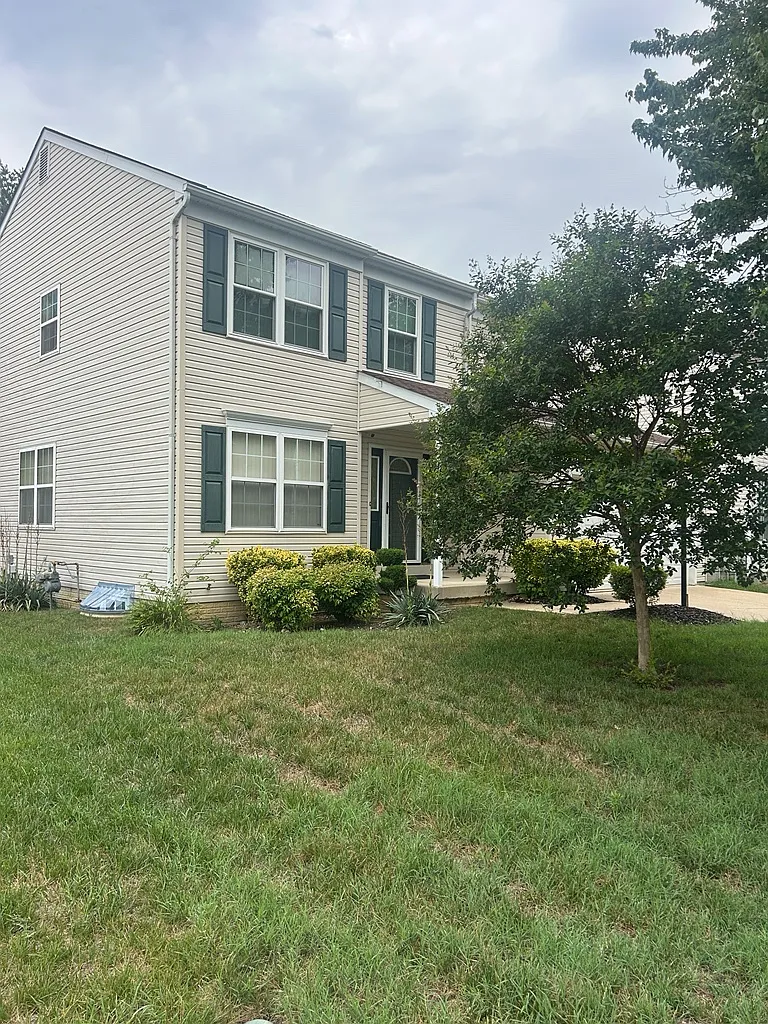 4 bed, 3.5 bath, 2070 sqft, $3,500 — Photo 1