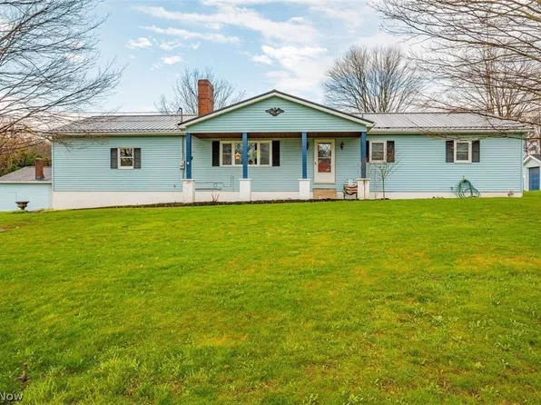 3163 N Deerfield Ave, North Lawrence, OH 44666