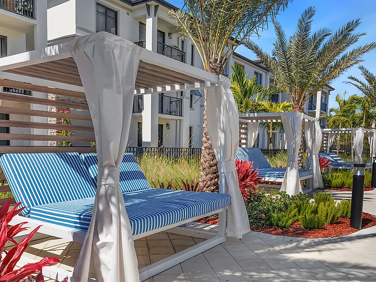 Cortland Royal Palm Beach — Photo 37
