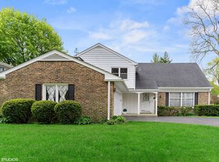 817 E Jules St, Arlington Heights, IL