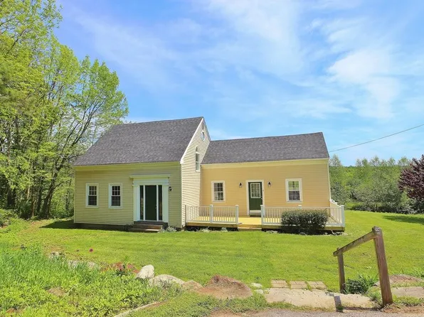 8 Strawberry Lane, Rockport, ME 04856