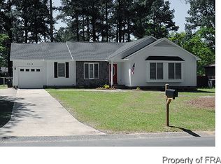 5835 Rivercroft Rd, Fayetteville, NC 28304