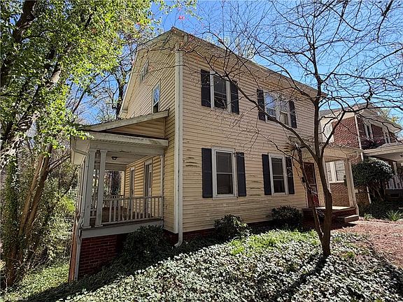 2nd image of 305 Lockland Ave