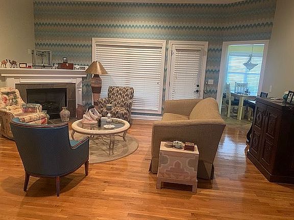 2nd image of 2954 Runnymeade Dr