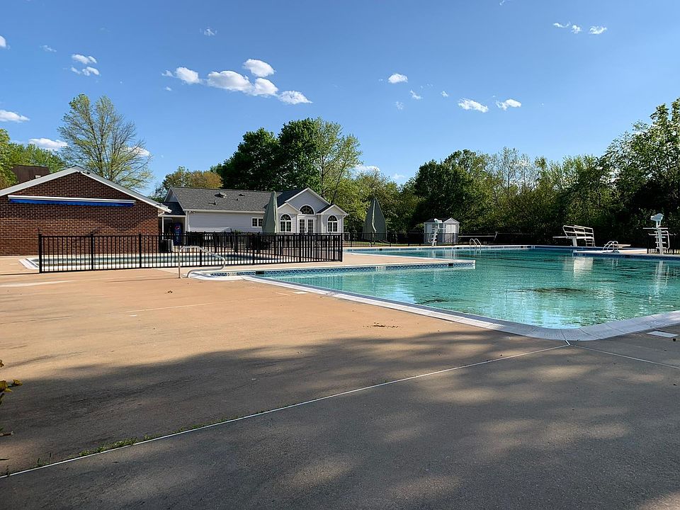 1st image of 13336 Glen Taylor Ln