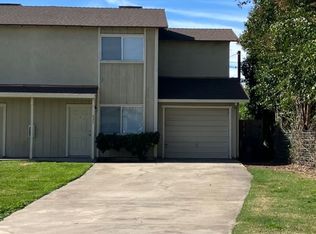 623 S Walnut Ave #B, Ripon, CA 95366