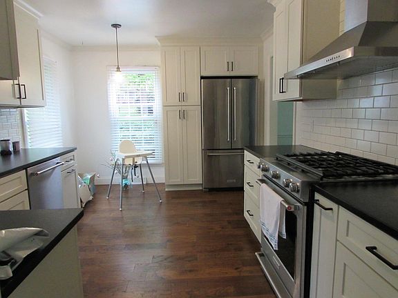 2nd image of 30 Dawnwood Dr