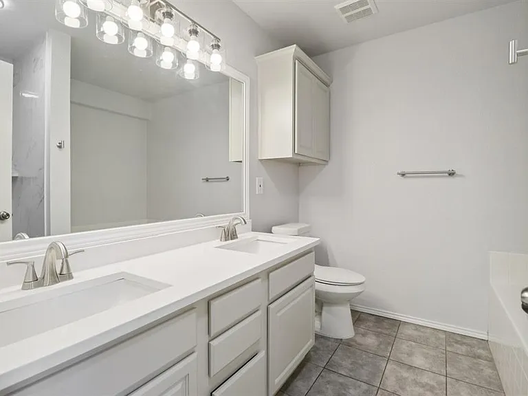 4937 Spur Ridge Ct #4937 — Photo 21