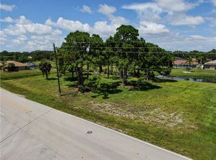 715 & 717 Rotonda Cir, Rotonda West, FL 33947