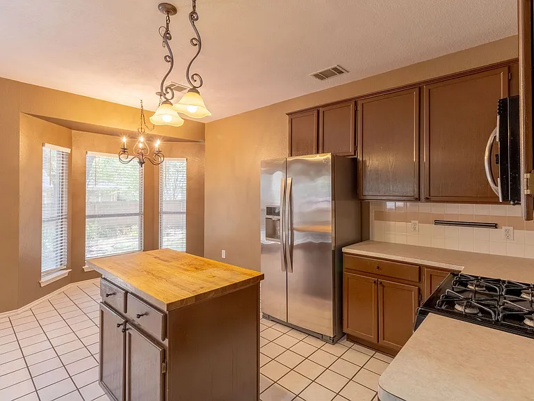8209 Forest Heights Ln — Photo 12