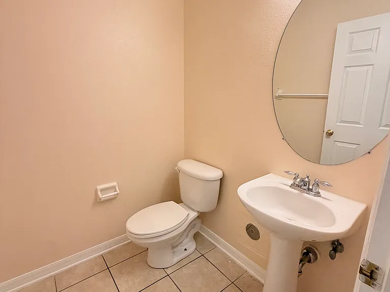 17518 Stinchar Dr — Photo 4