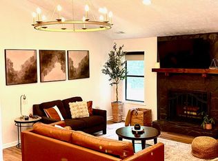 223 Colony Springs Dr, Woodstock, GA 30188