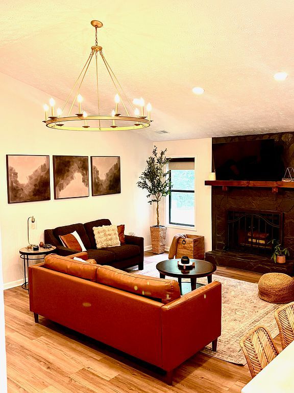 223 Colony Springs Dr - Property Image