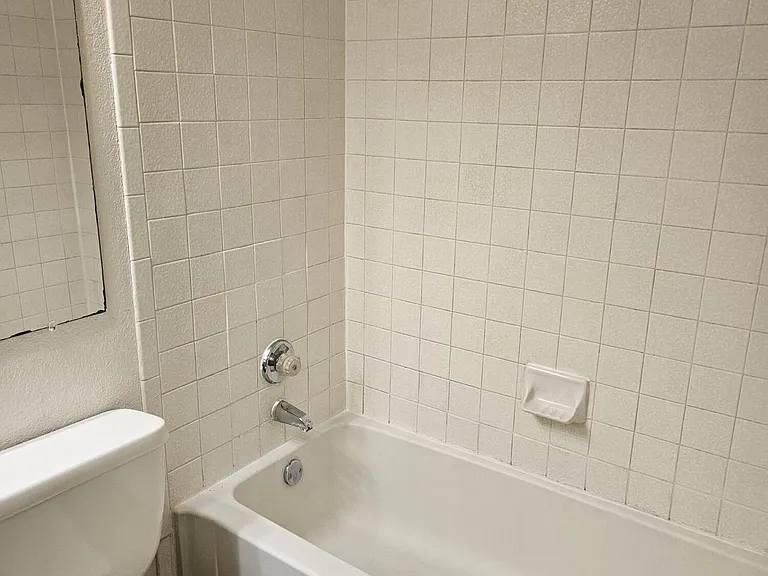 1600 N Saba St #163 — Photo 13