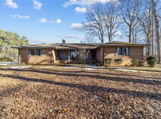 6301 Hunt Rd, Pleasant Garden, NC 27313