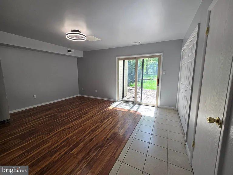 878 Williams Pl — Photo 9