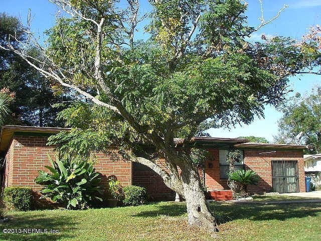 1st image of 2626 Red Oak Dr