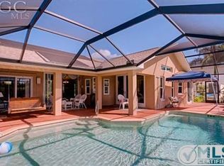 8901 Woodgate Manor Ct, Fort Myers, FL 33908