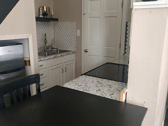 5th image of 310 S 4th St