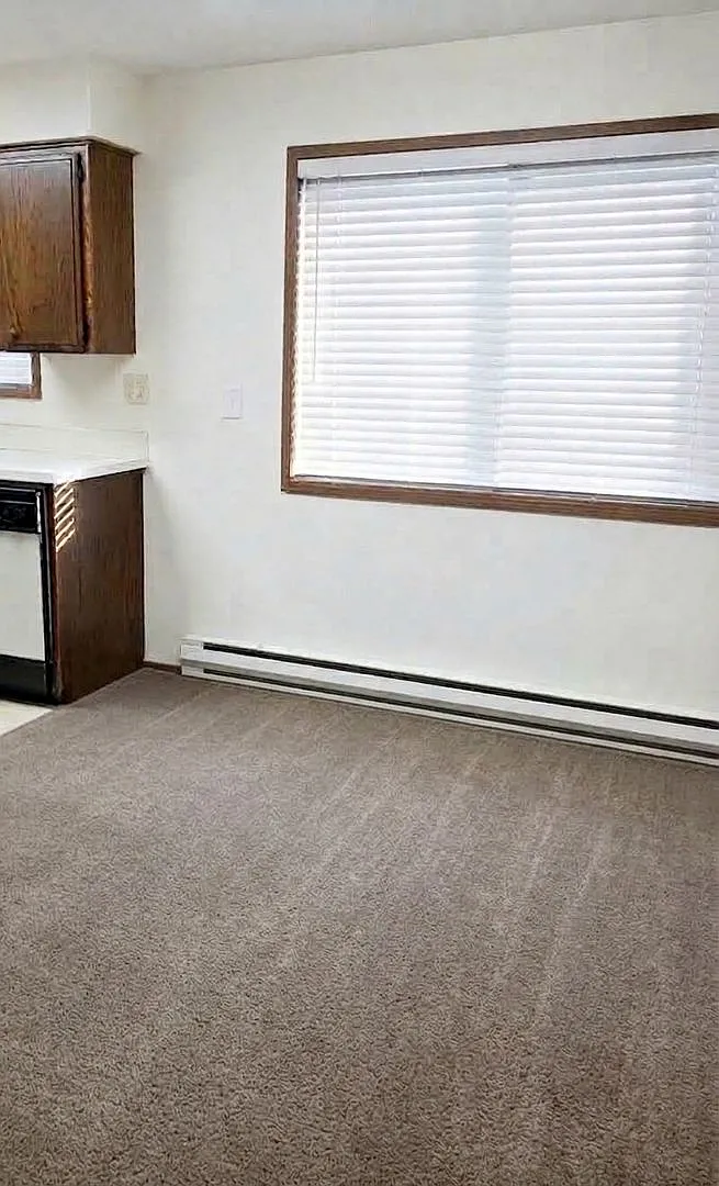 Evergreen Terrace — Photo 4