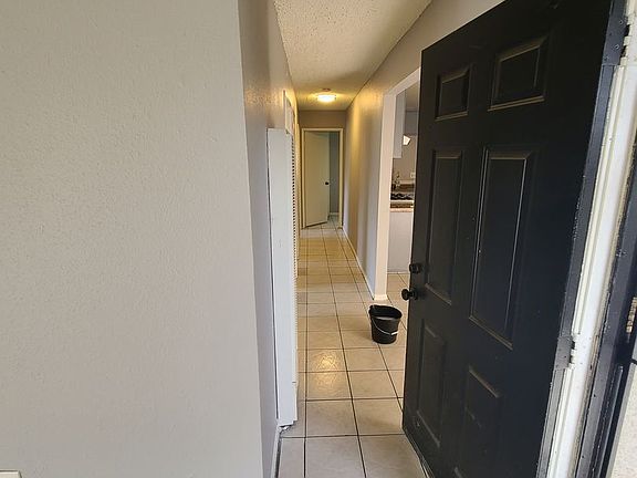4th image of 1079 Patterson Ave #B