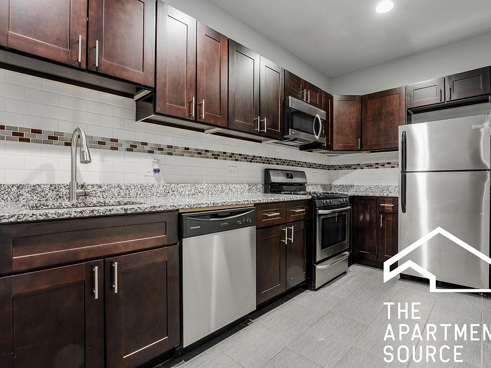 1st image of 4709 N Albany Ave #1